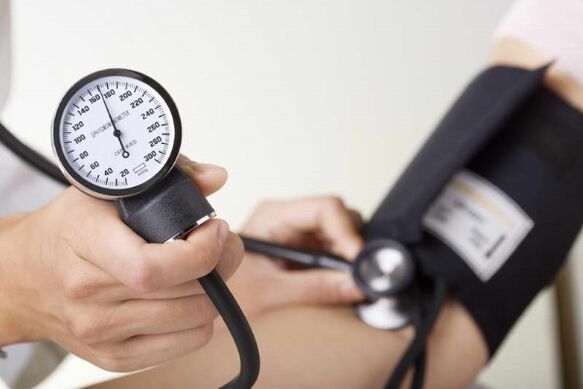 Lidé s vysokým krevním tlakem mají zakázáno dodržovat línou dietu